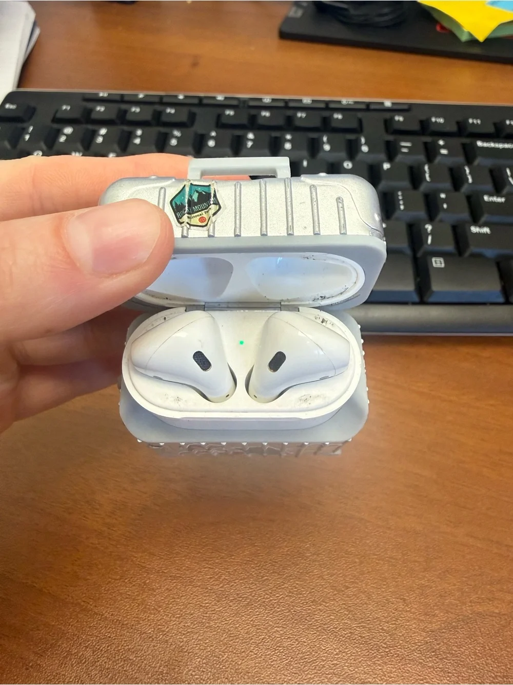 Apple AirPods - 2nd Generation
